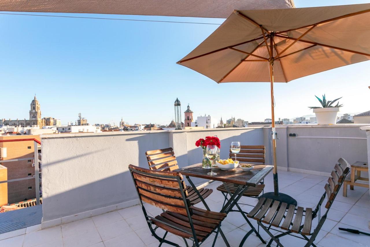-malagasunapts-private Terrace Penthouse Apartment