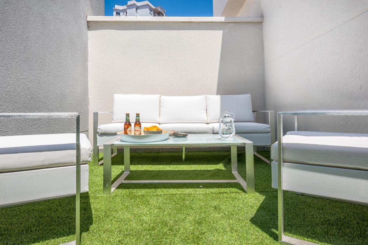 Atico Con Terraza Ac 1Hab En El Centro Y Piscina Comunitaria * Málaga