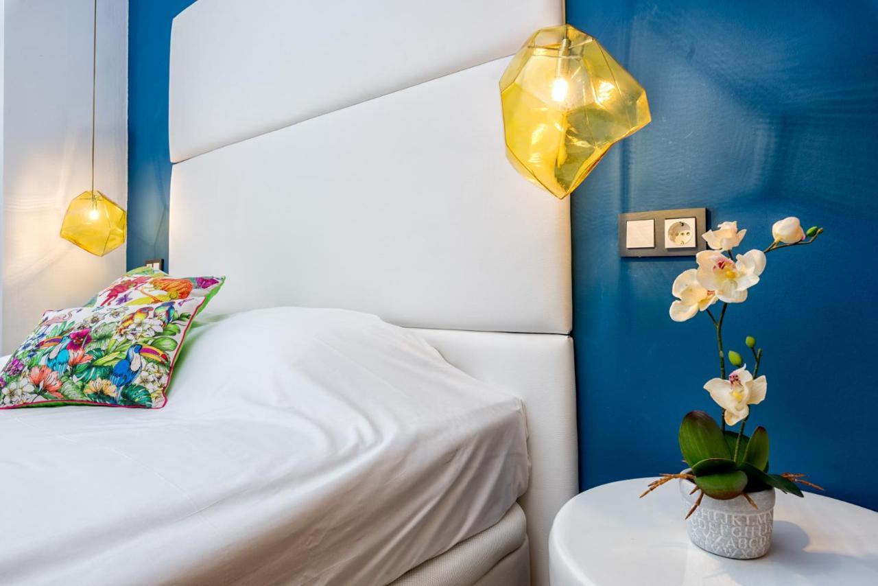Atico Con Terraza Ac 1Hab En El Centro Y Piscina Comunitaria Apartment Málaga