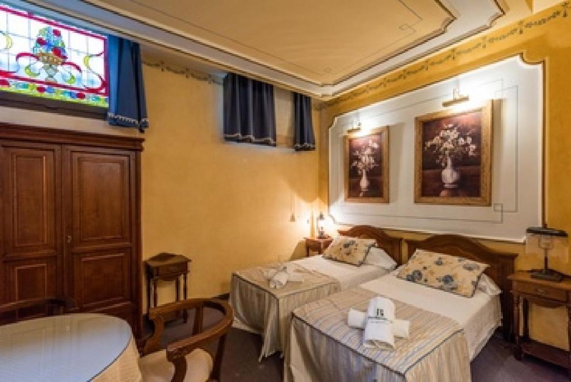 Villa With Private Pool,near The , Bbq, Wifi *