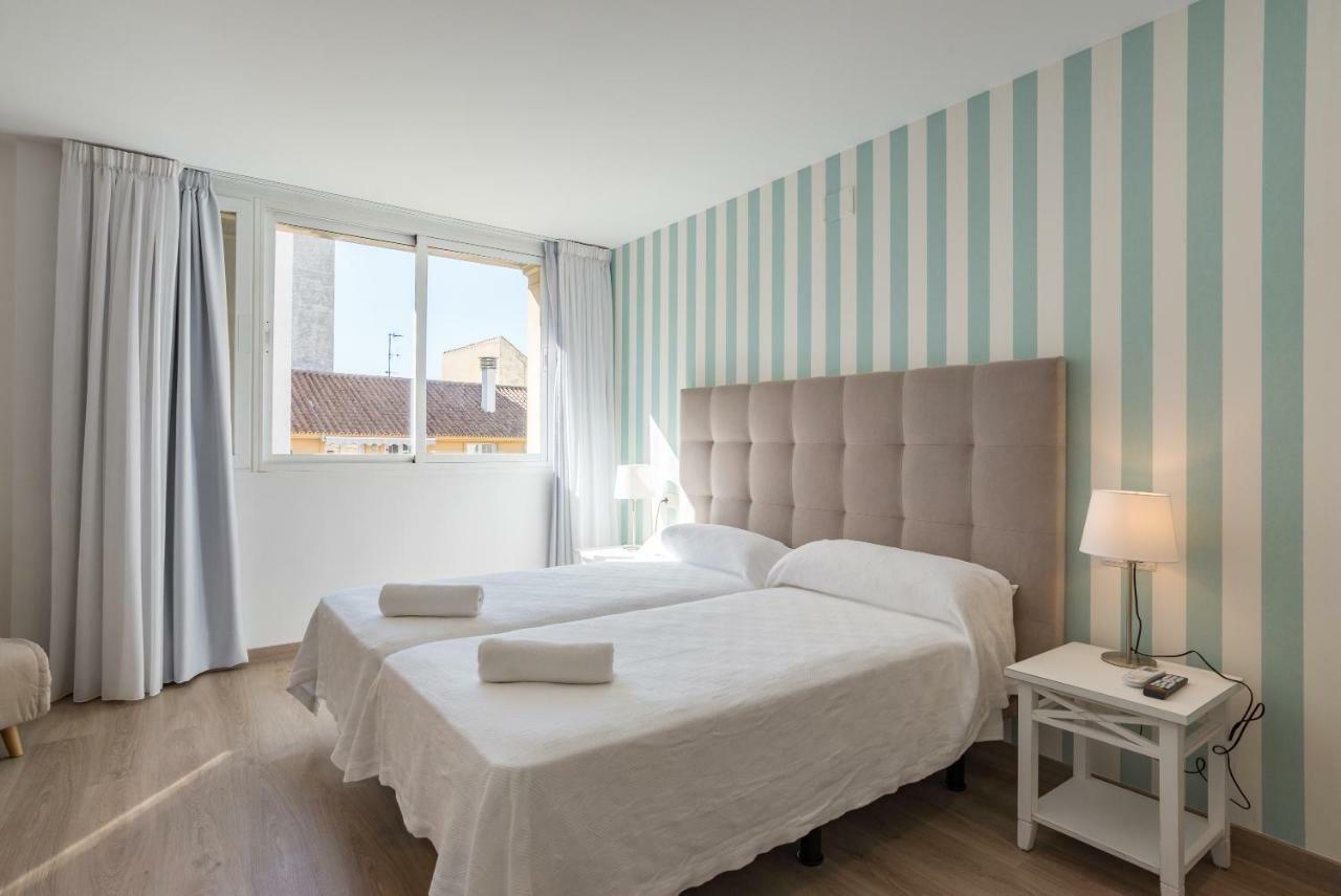 Urbe10 Atarazanas Premium Loft 4 * Malaga