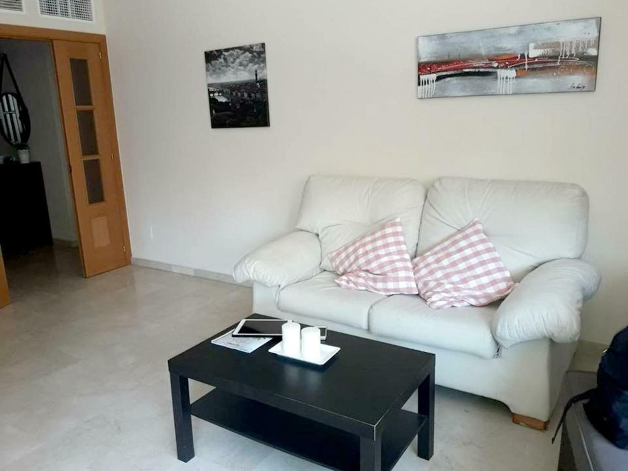 Plaza De La Solidaridad Apartment