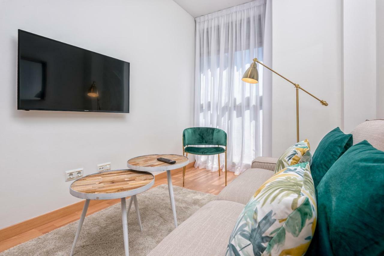 Iloftmalaga Cuarteles Apartment *