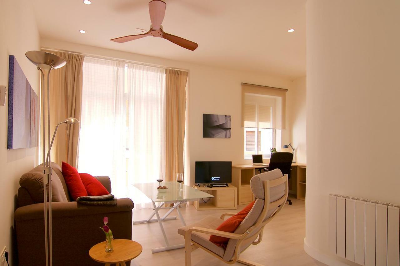 Flat Soho Center With Balcony