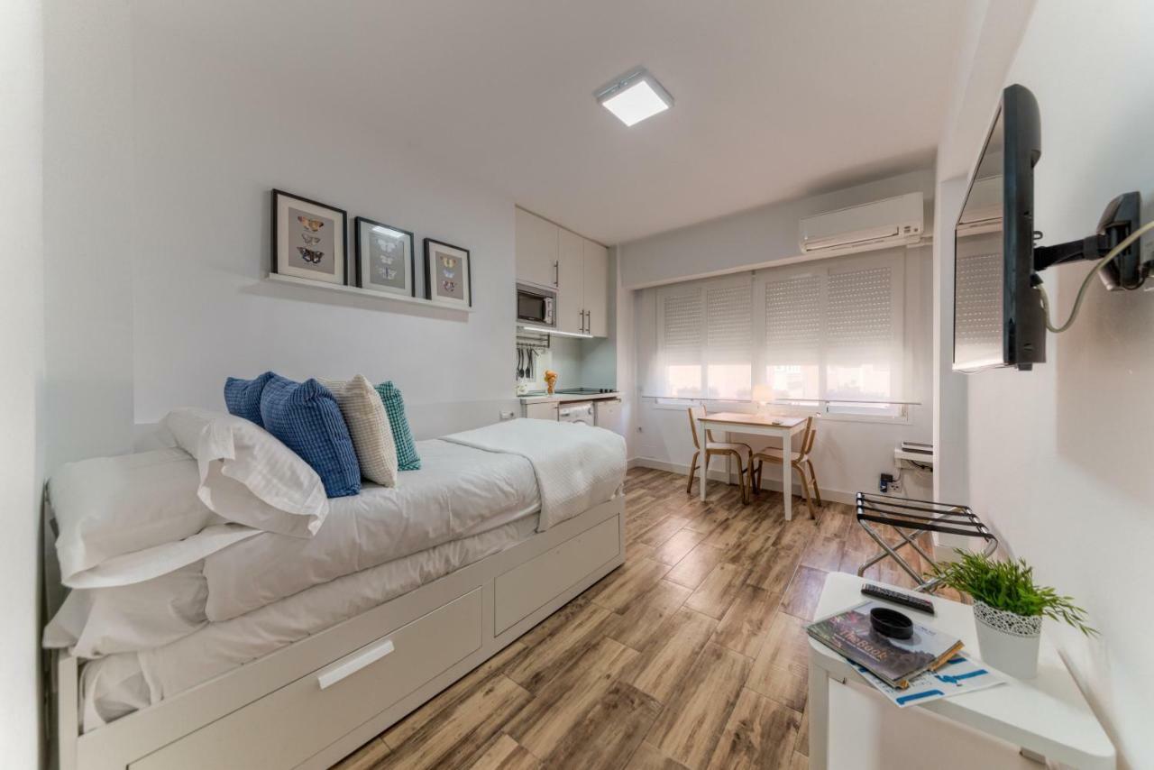 Holidays2malaga Malagueta Beach Apartment *