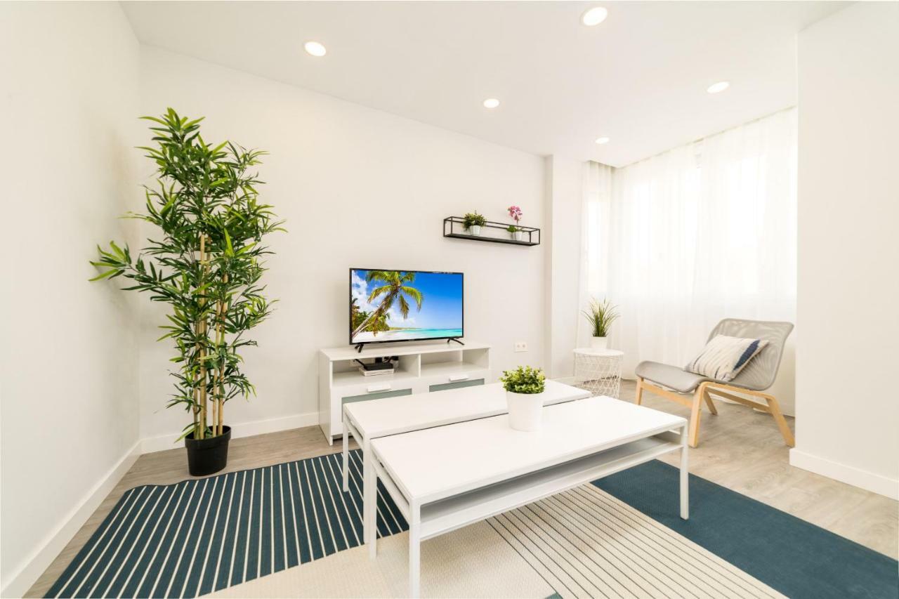 Homes Saint Felipe Neri Apartment *