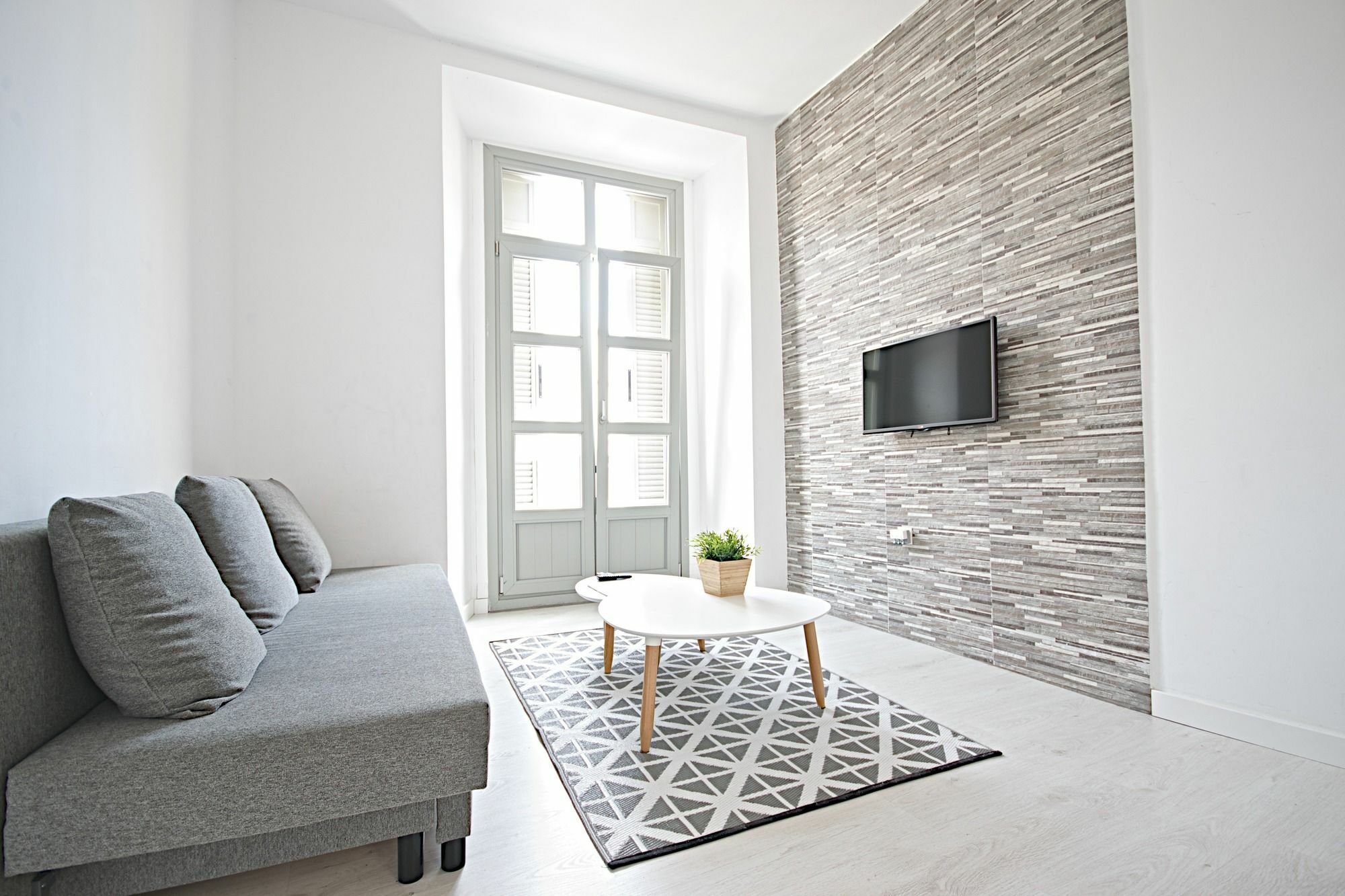 Urban Apartment *