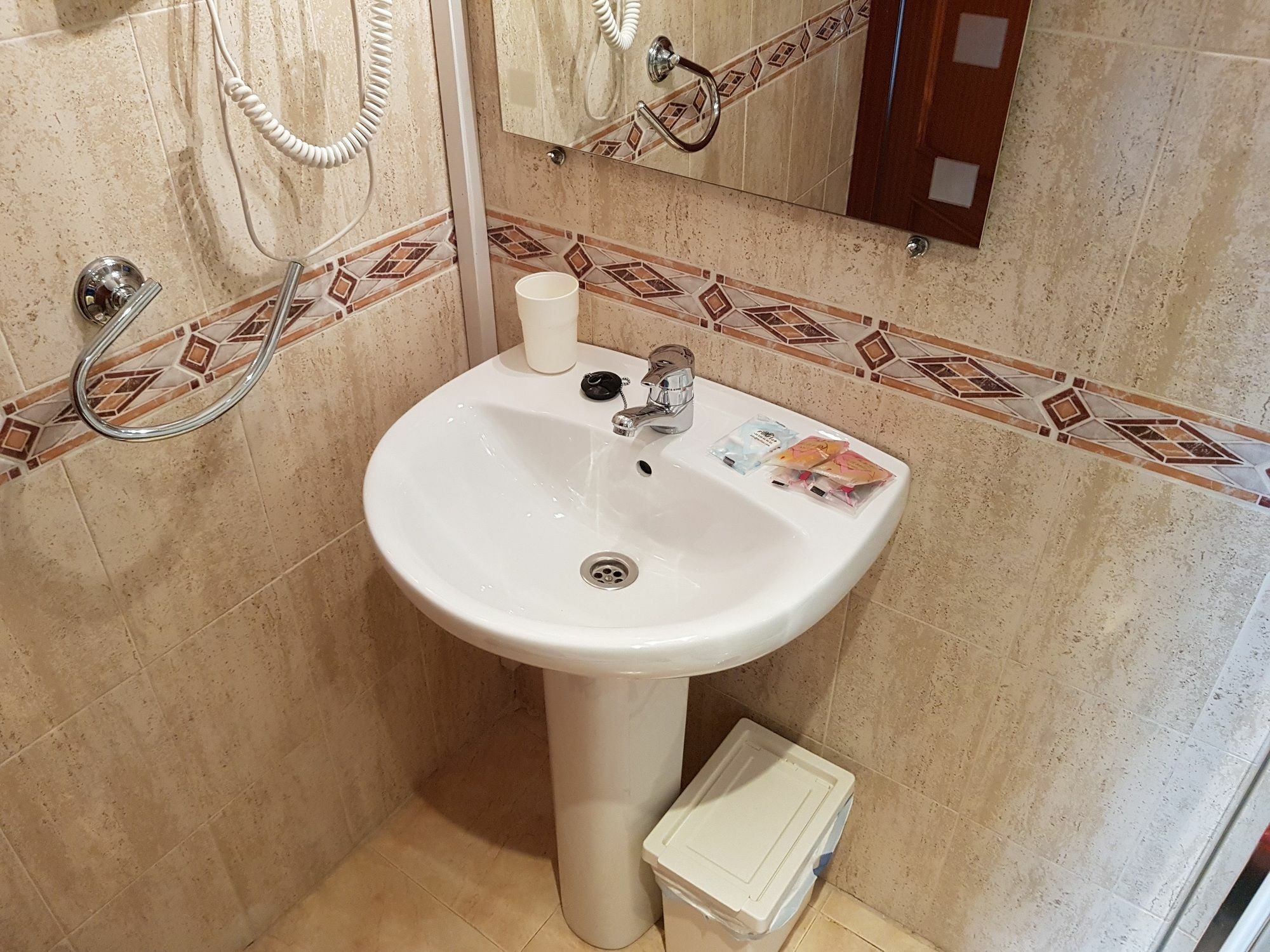 Fan Flat Rosaleda Málaga