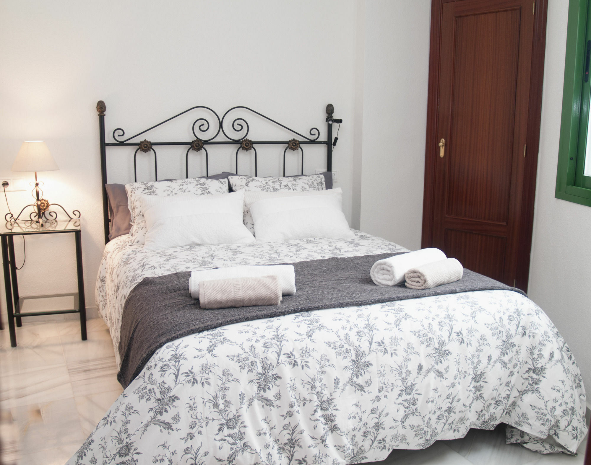 Fan Flat Rosaleda Apartment *