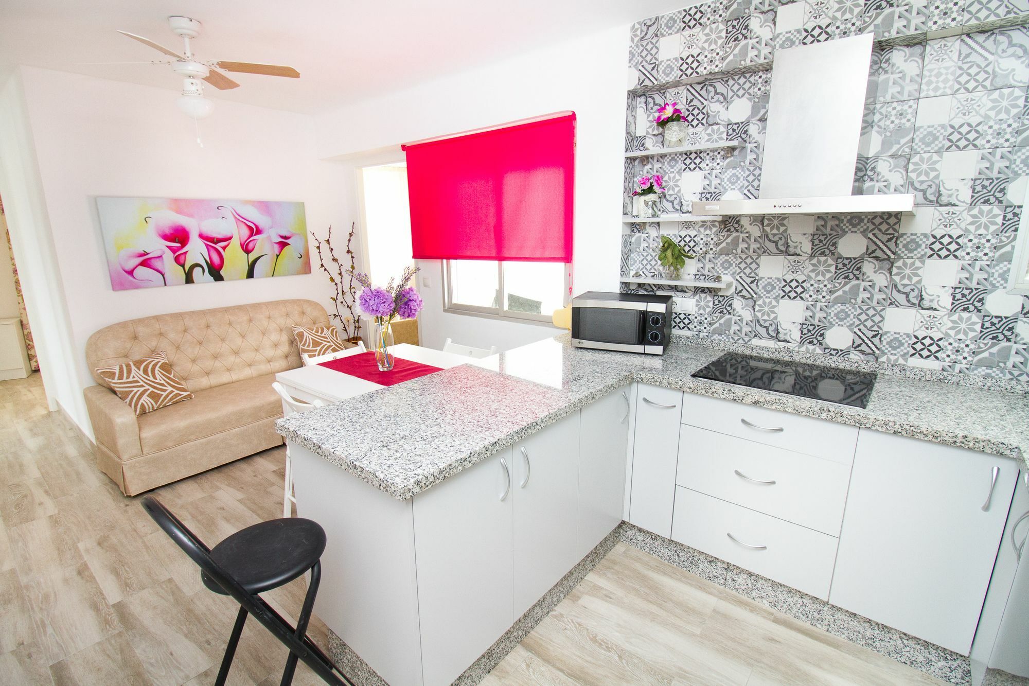 Modish 3 Bedroom In By La Recepcion Apartment *
