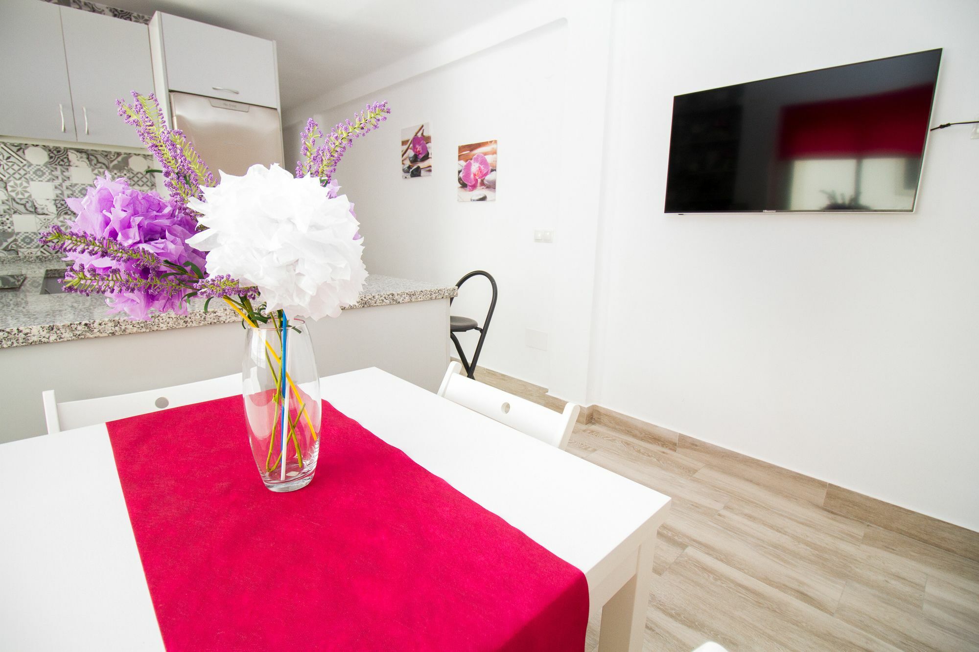 Apartment Modish 3 Bedroom In By La Recepcion Malaga