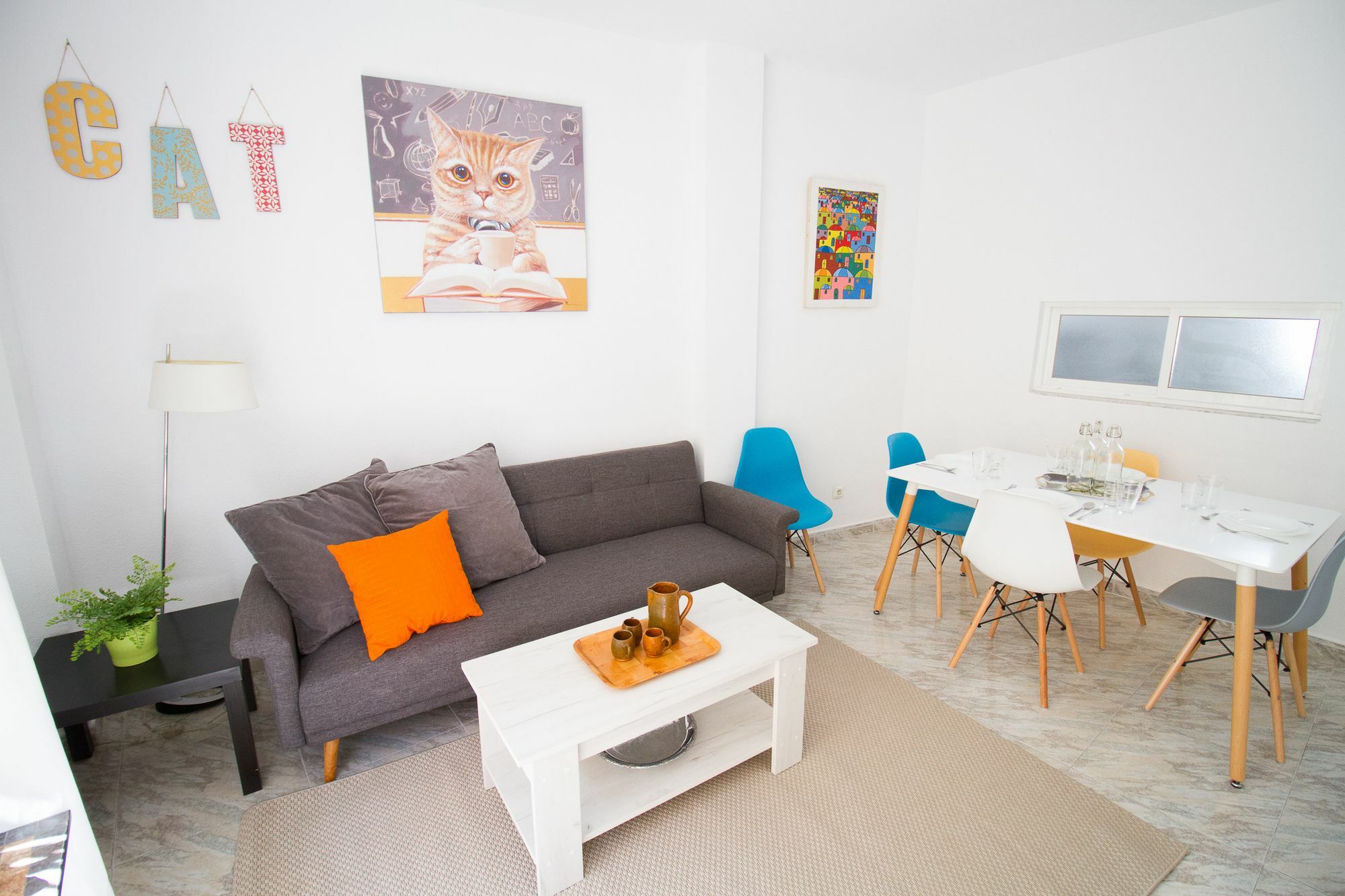 Spacious And Bright By La Recepcion
