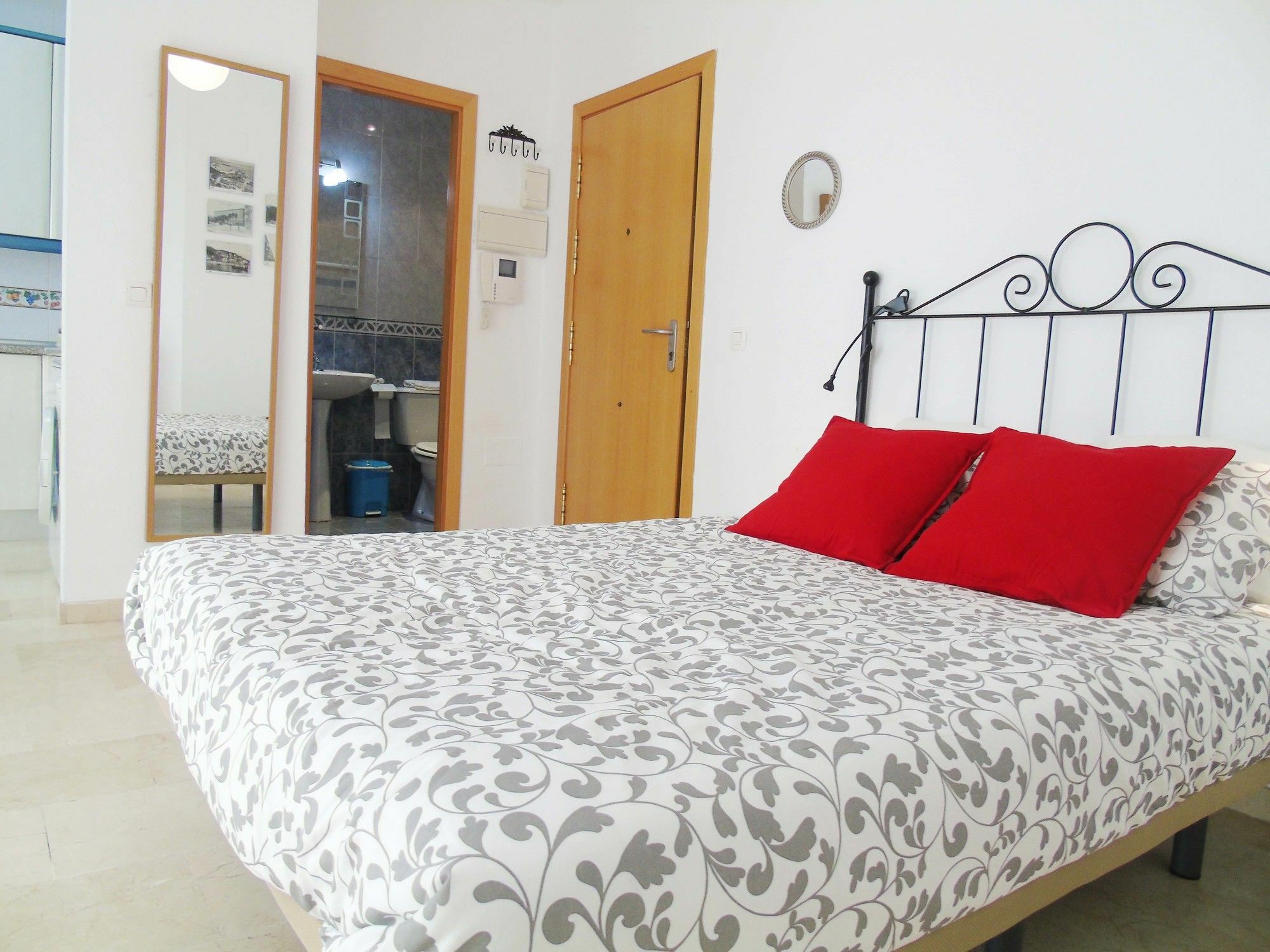 A&n Loft Merced Recently Renovated Apartment *