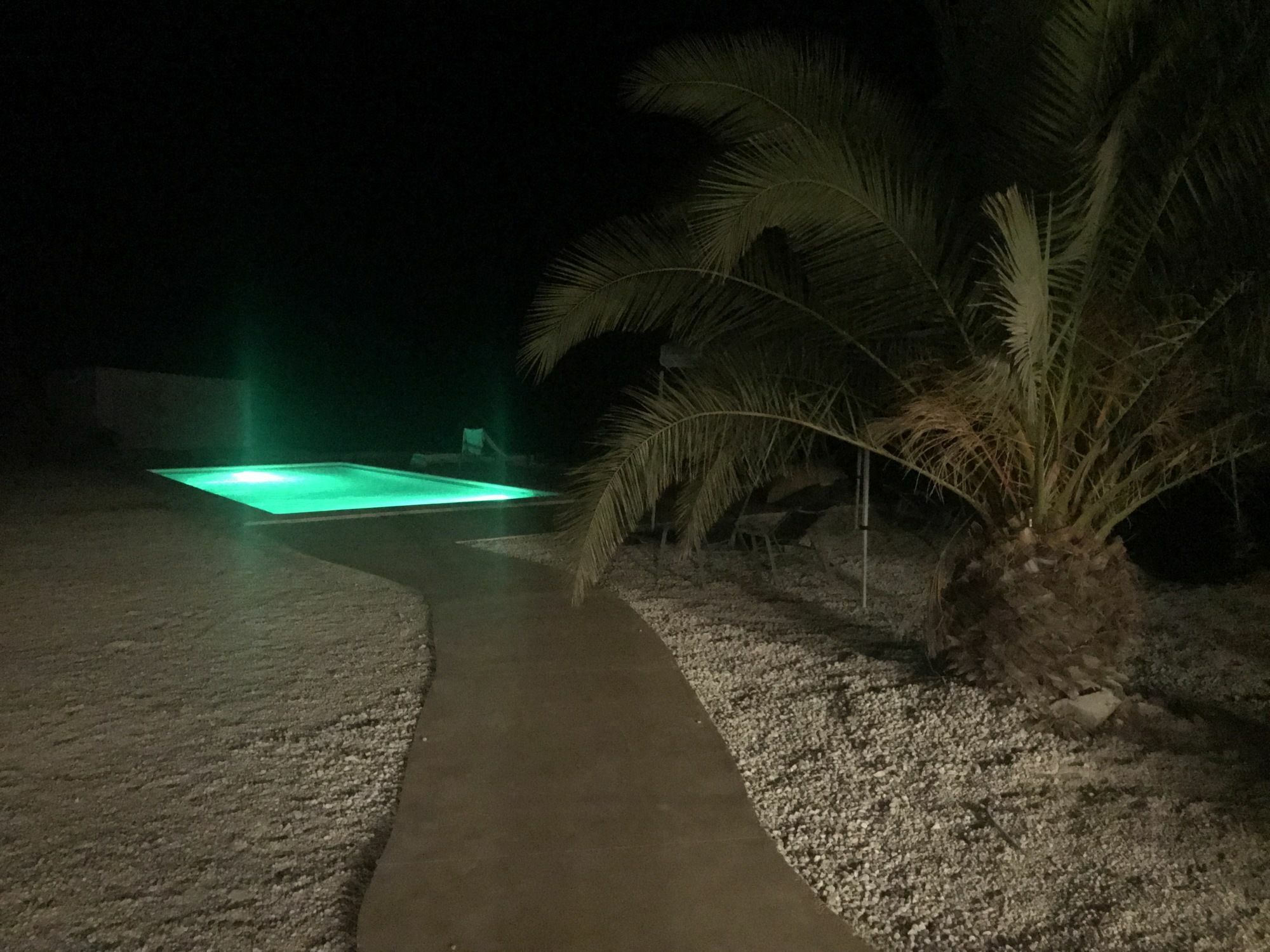 Lo Vela Zen - Adults Only