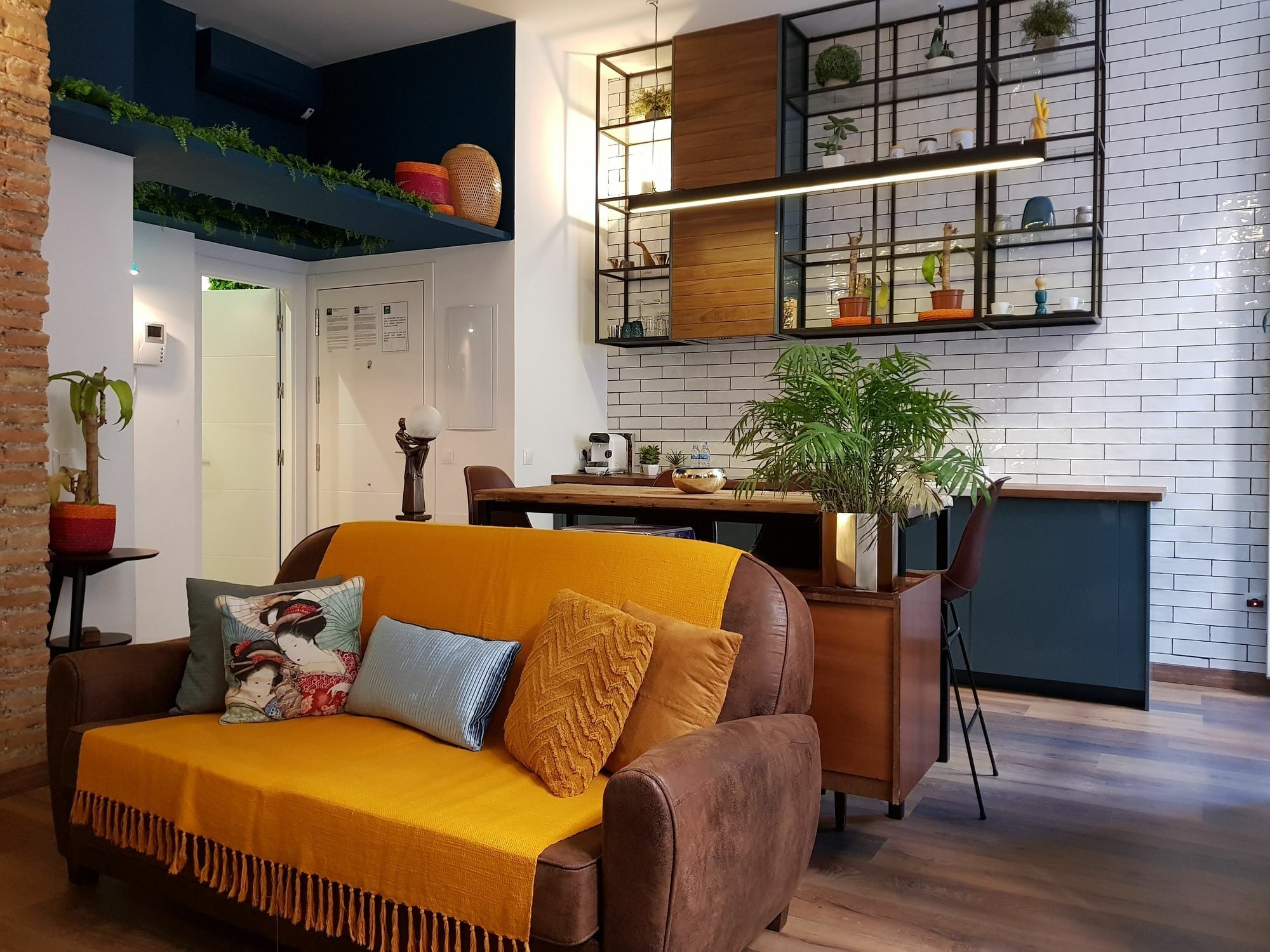 Apartment A&n Collector