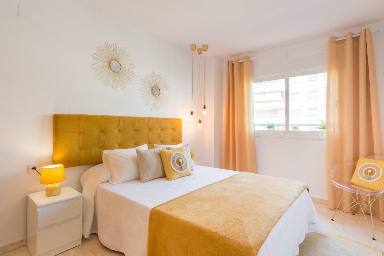 Apartment Charming On The - Pool And Parking