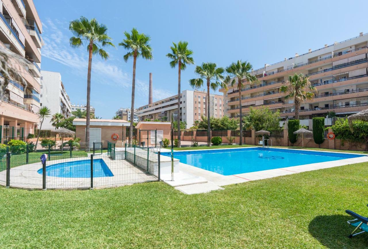 Apartment Charming On The - Pool And Parking