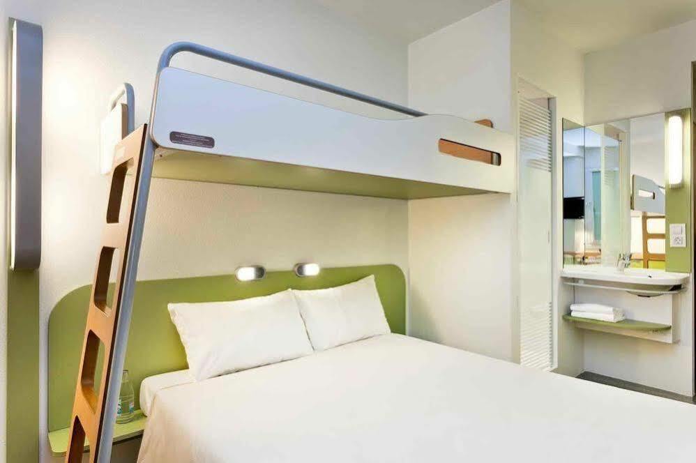 Ibis Centro Ciudad 2*