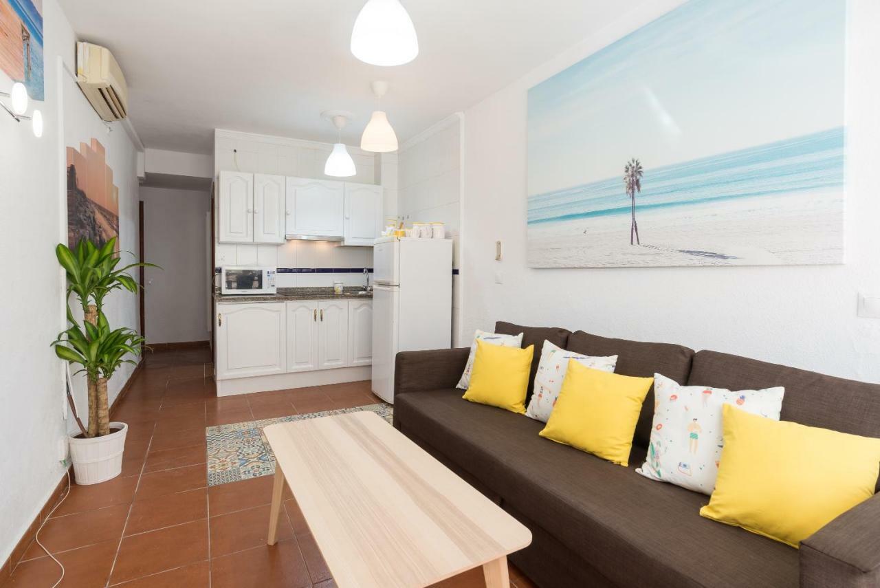 Mp3-bright Beachfront 1-bedroom Apt Walk To Old Town *