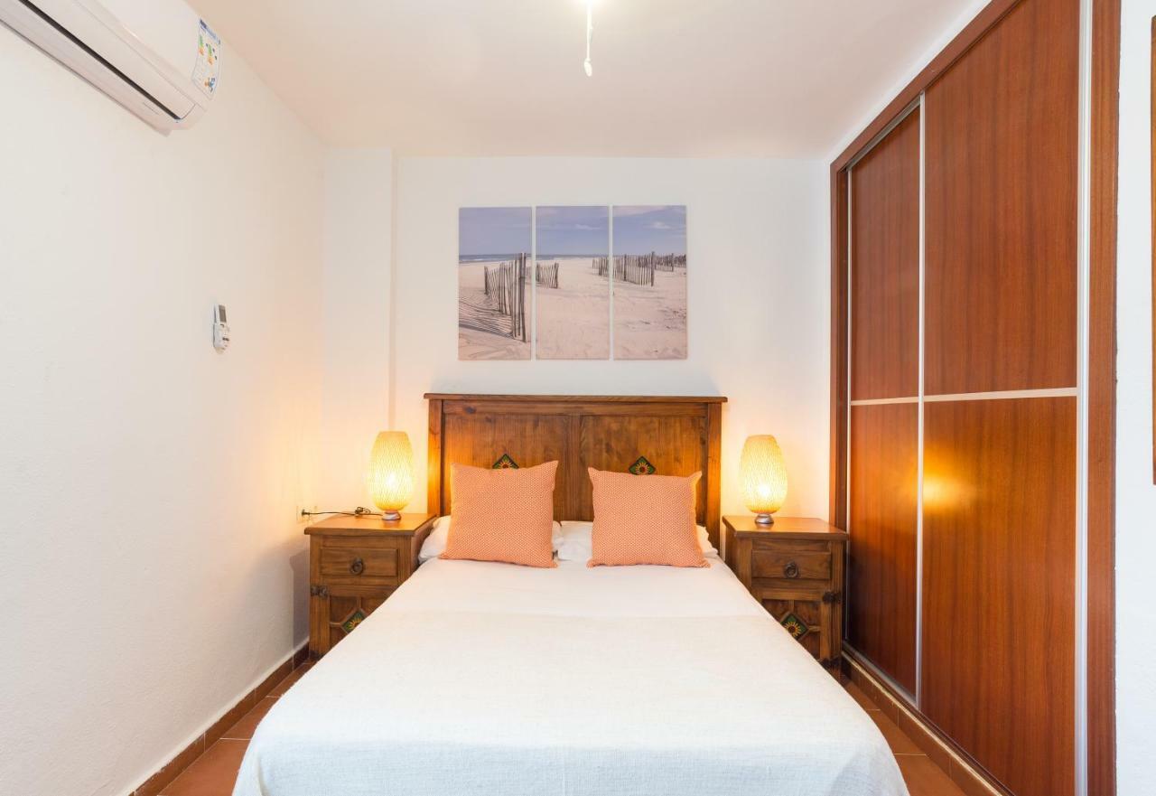 Mp3-bright Beachfront 1-bedroom Apt Walk To Old Town * Málaga