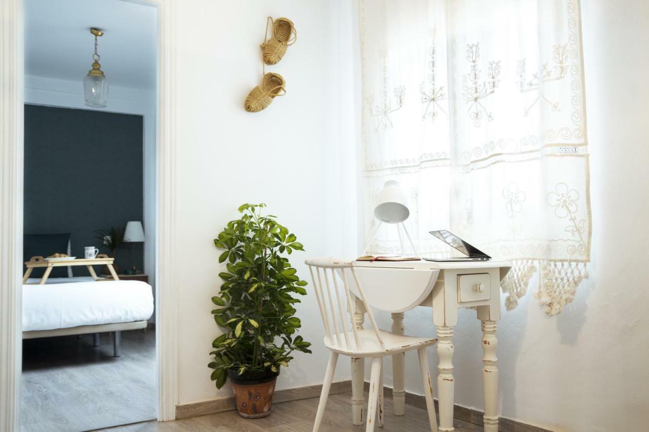 - La Lola - Apartment