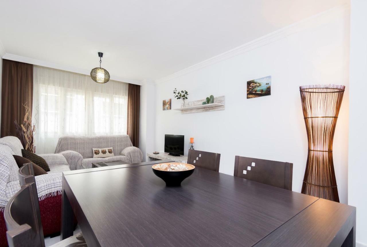 Apartment Alaska 800 M De La Playa Parking Privado Malaga