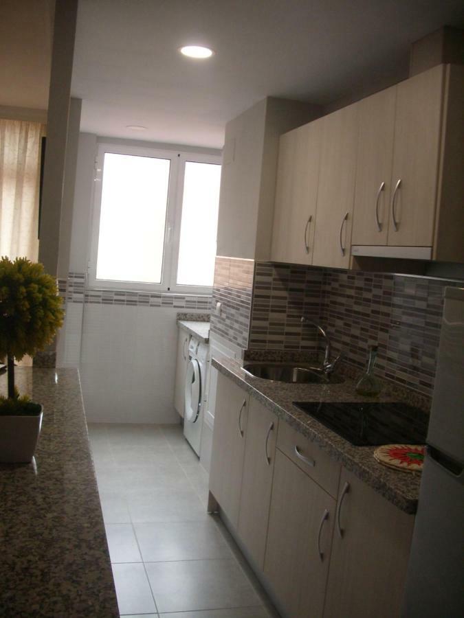 Paseo Maritimo De Poniente Apartment Malaga