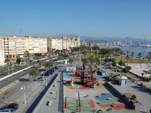Paseo Maritimo De Poniente Apartment *
