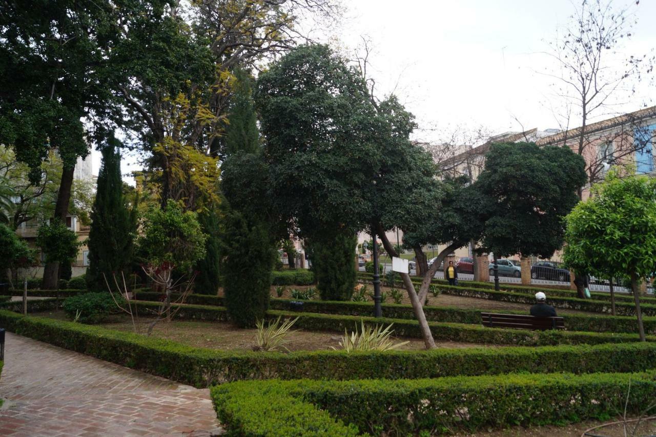 Apartment Plaza Alfonso Xii Malaga