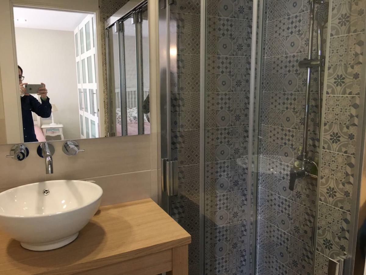 Apartment Sorolla 105, Luxury, Beach, Free Parking, Services, Quite Neighborhood, So *