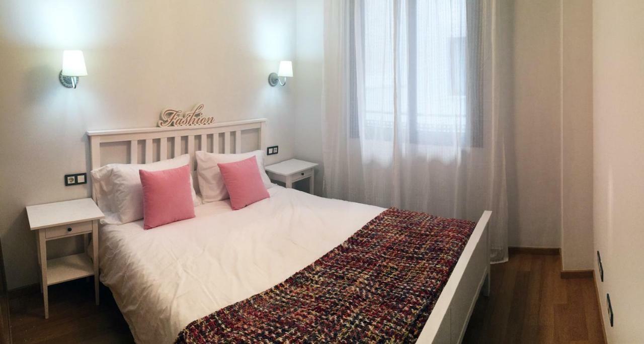 Apartment Jinetes 16, Pool, Historic Center, Free Parking, Quite Neighborhood, Ce *