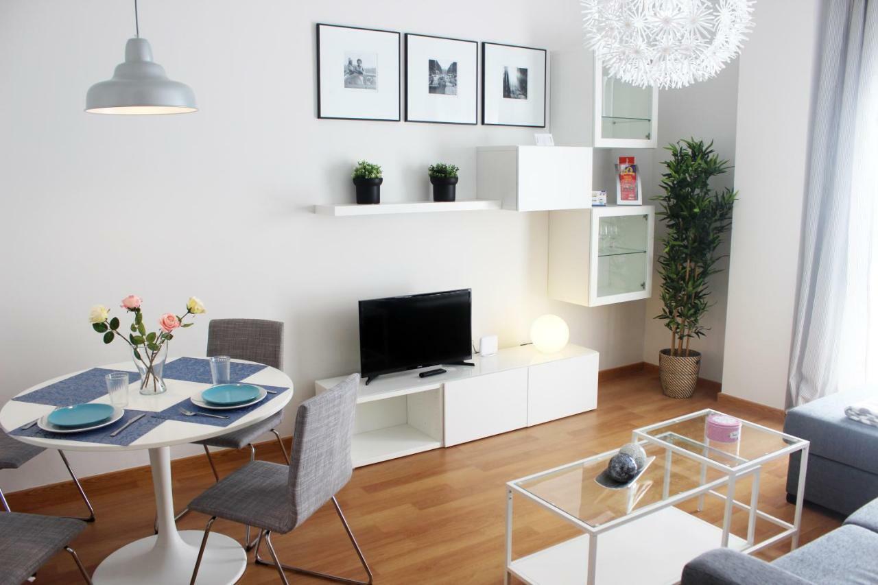 Apartment Jinetes 16, Pool, Historic Center, Free Parking, Quite Neighborhood, Ce Malaga