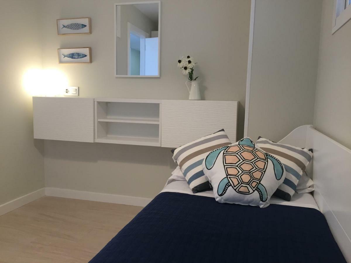 Apartment Sorolla 105, Luxury, Beach, Free Parking, Services, Quite Neighborhood, So *