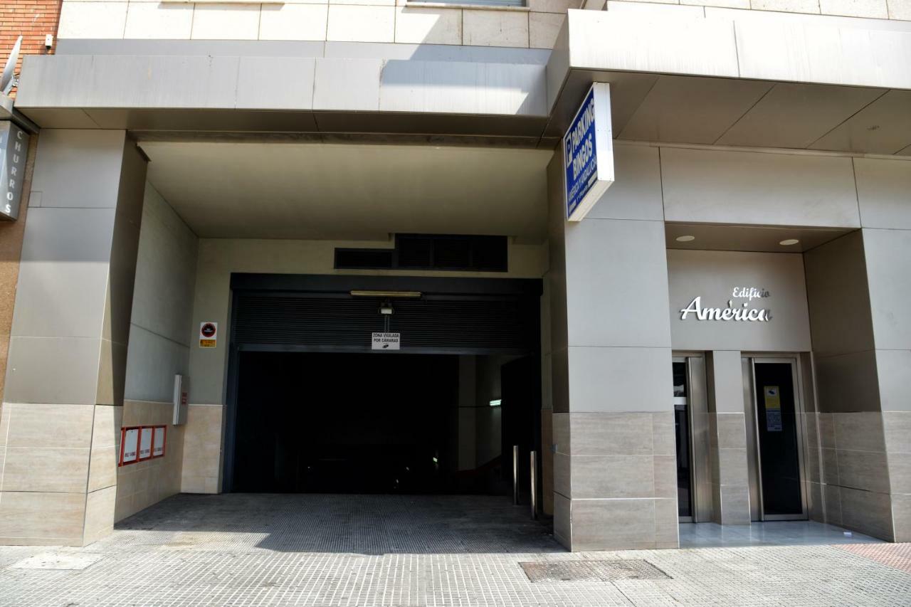 Wonderstays La Estacion Apartment