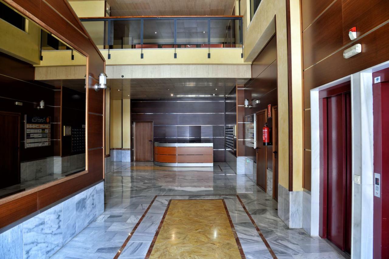 Wonderstays La Estacion Apartment *