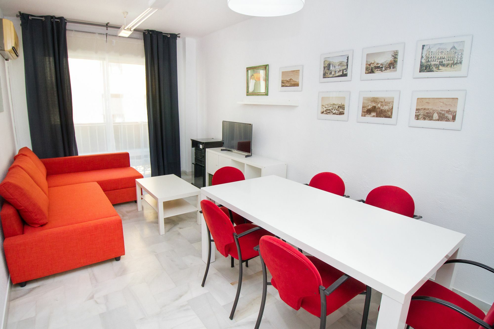 Modern & Spacious Flat By La Recepcion * Malaga