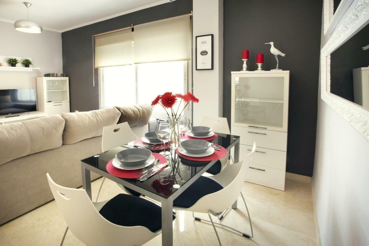 Modern, Comfortable & Bright Apartment Malaga