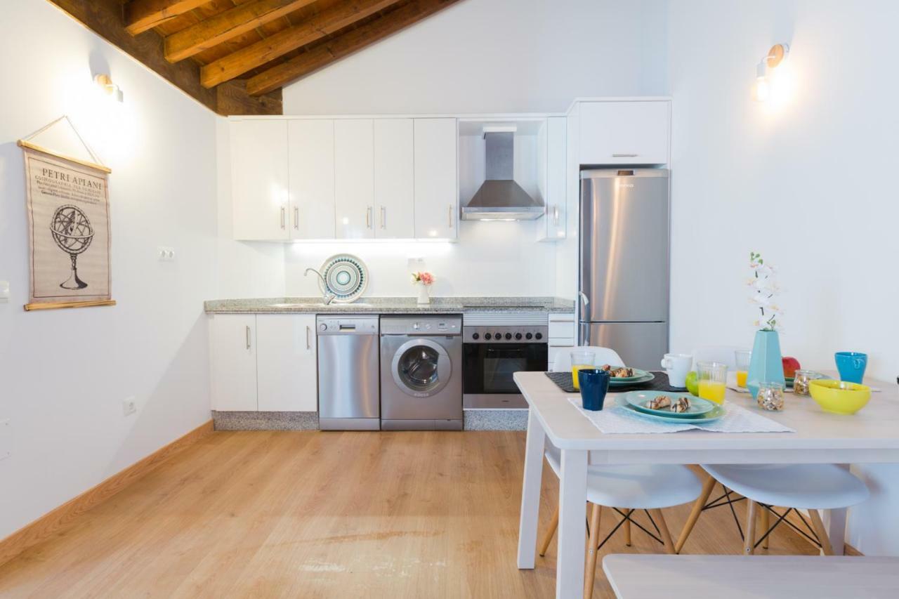 Hola Centro Apartment