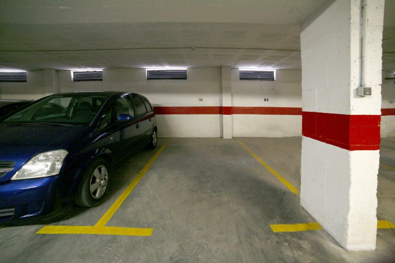 Centrico Apartamento Con Parking Disponible By Bebalmy * Malaga