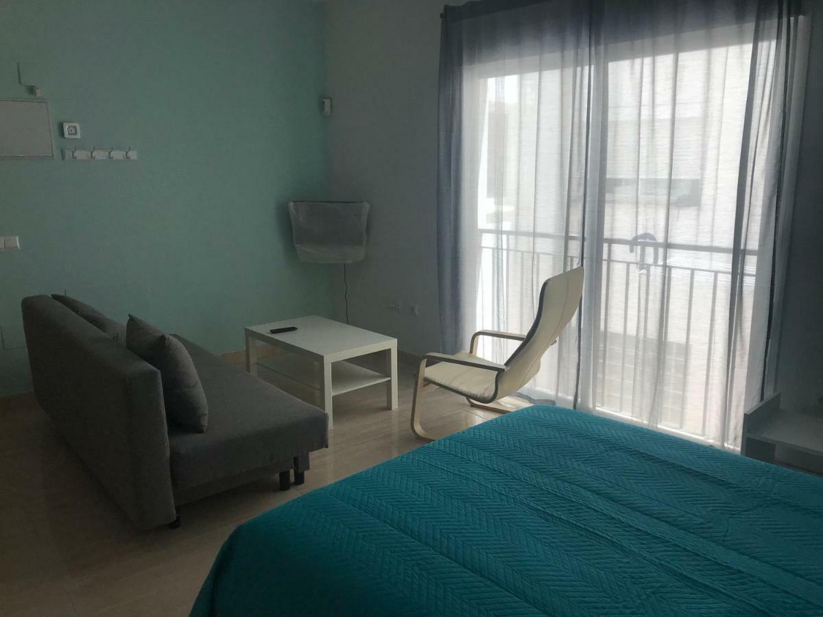 Calle Ollerias Apartment *