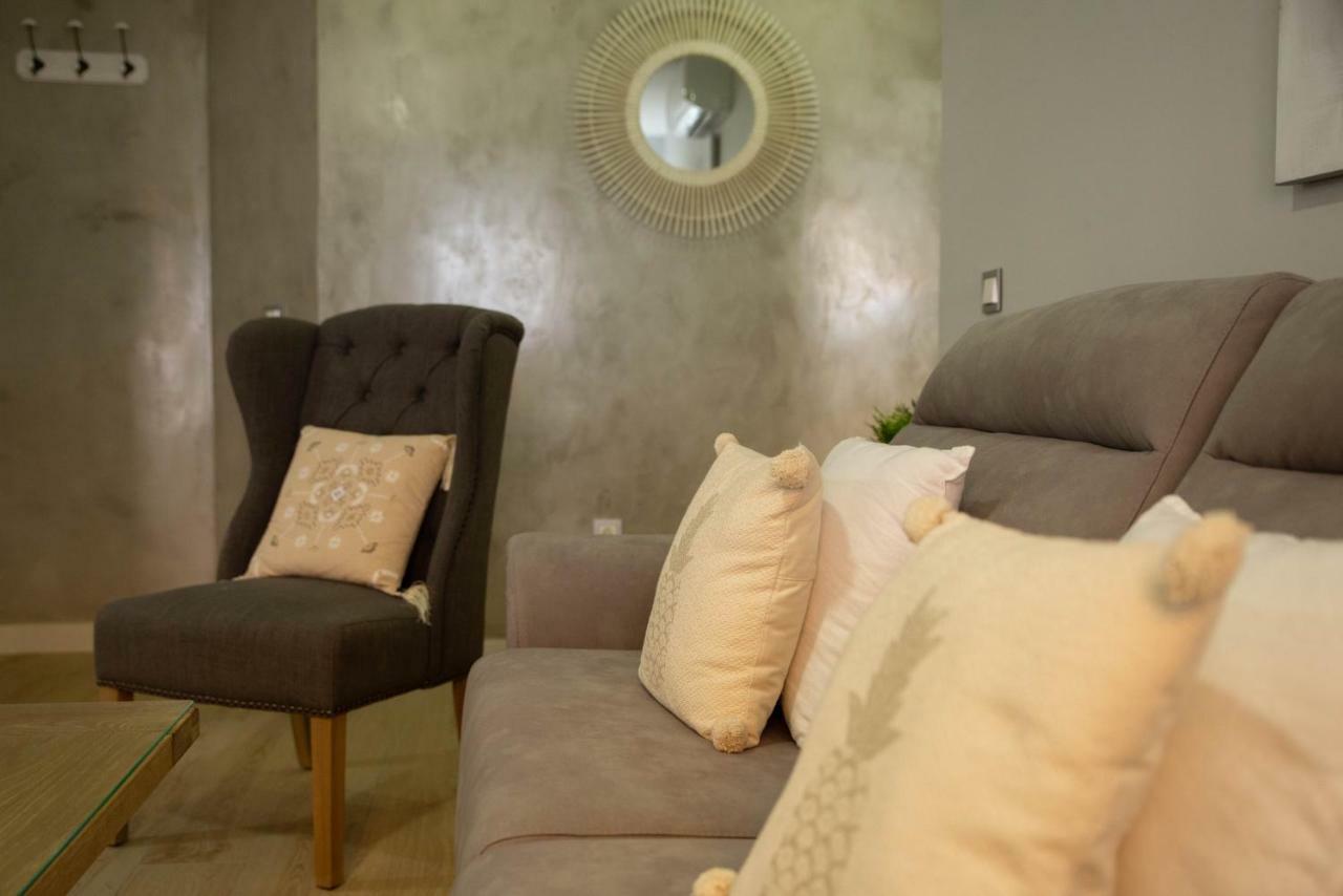 Soho Garden Apartment *