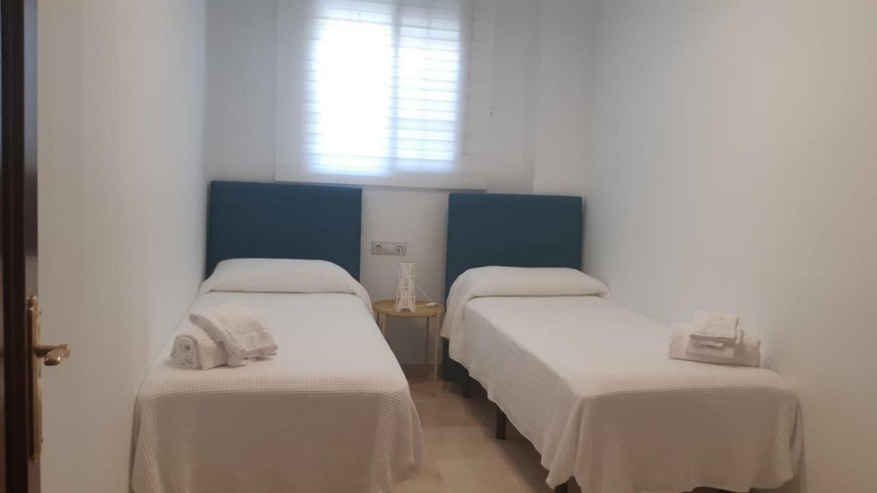 Plaza Alfonso Xii Apartment