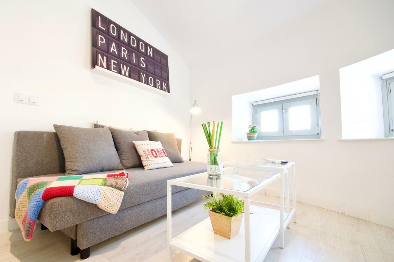 Malagaurbanrooms - *