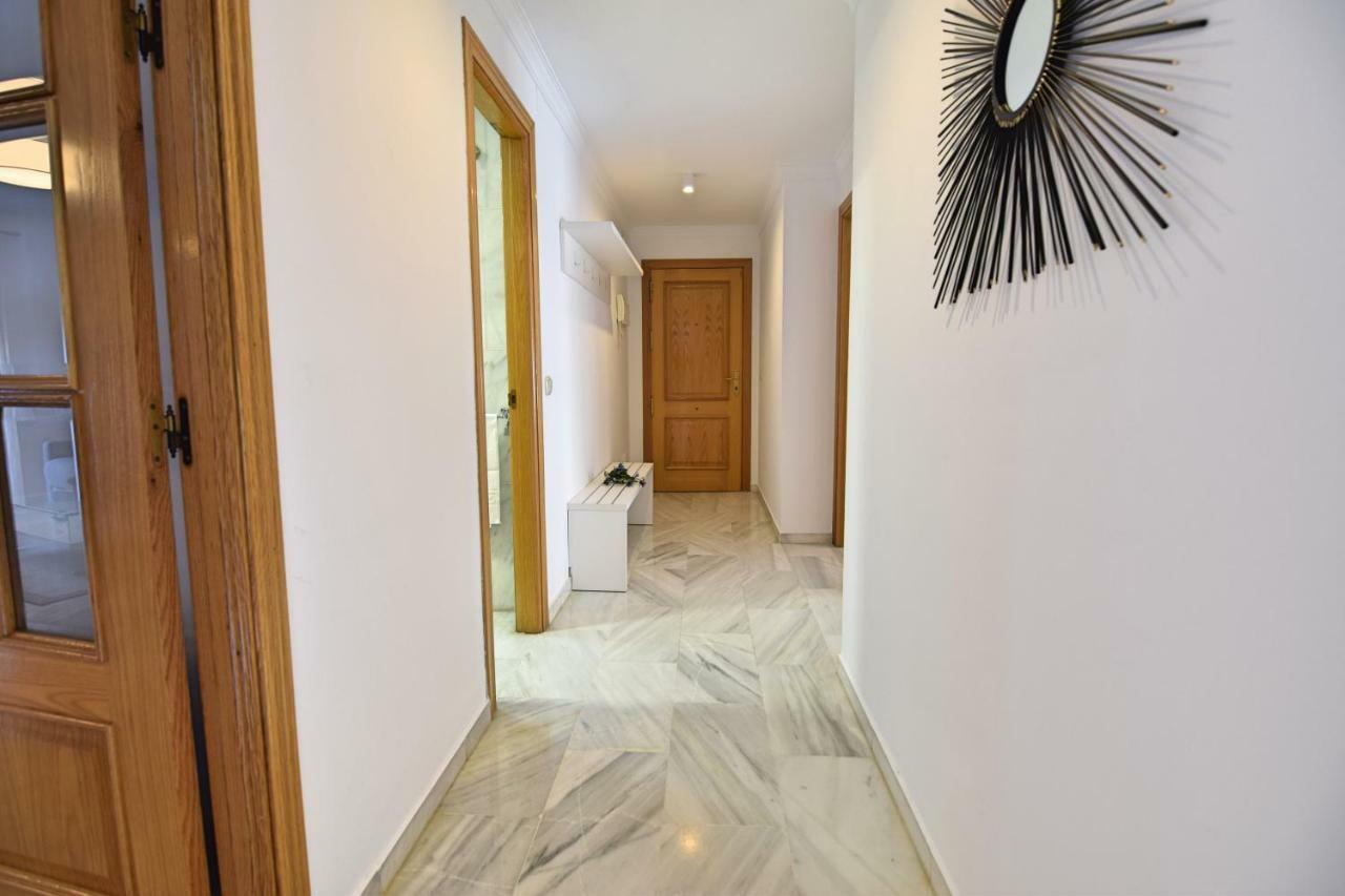 Puerto Malagueta Solo Familias Apartment Malaga