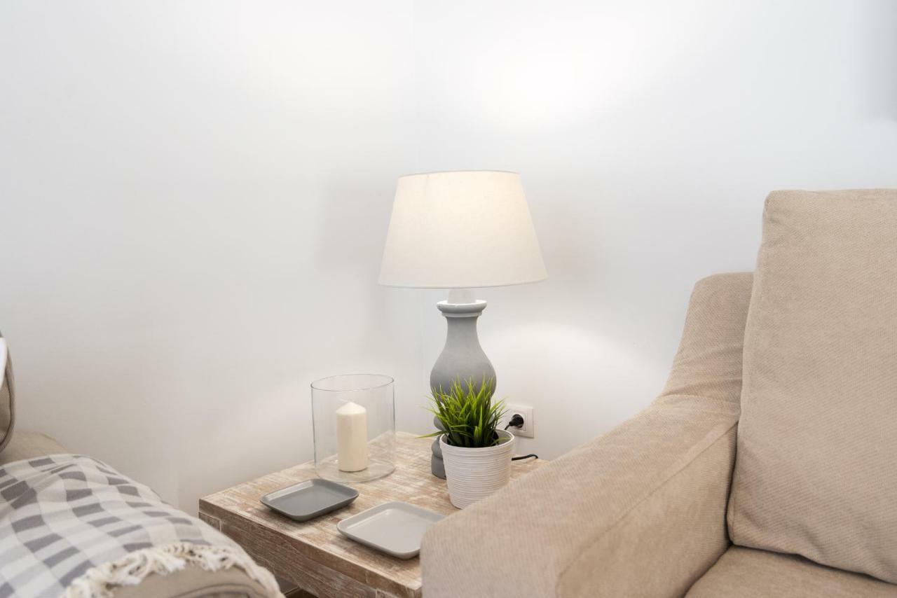 Con Encanto En Primera Linea De Playa Apartment Malaga