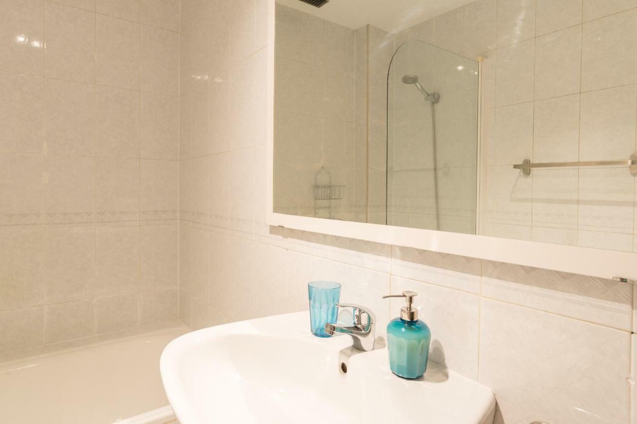 Apartment Ambb-private Patio-steps Away From Old Town Malaga