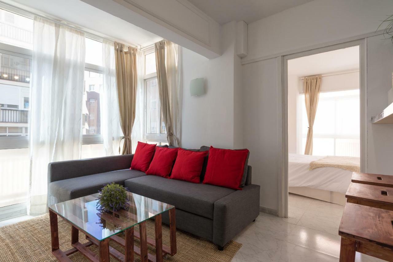 Mp1-ocean Views Apt On The Beach Apartment Málaga