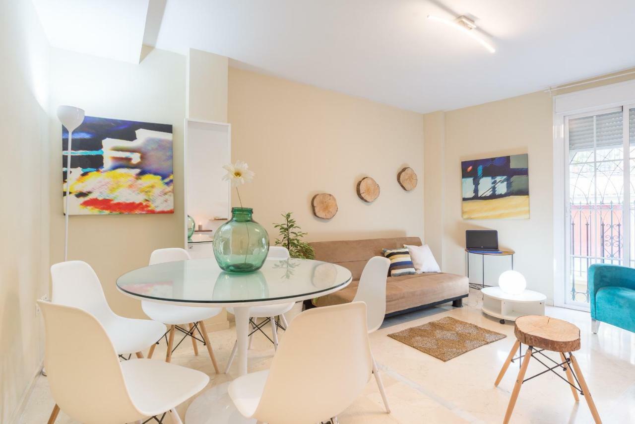 Gr0-quiet Apartment, Private Backyard, Walk To Old Town *