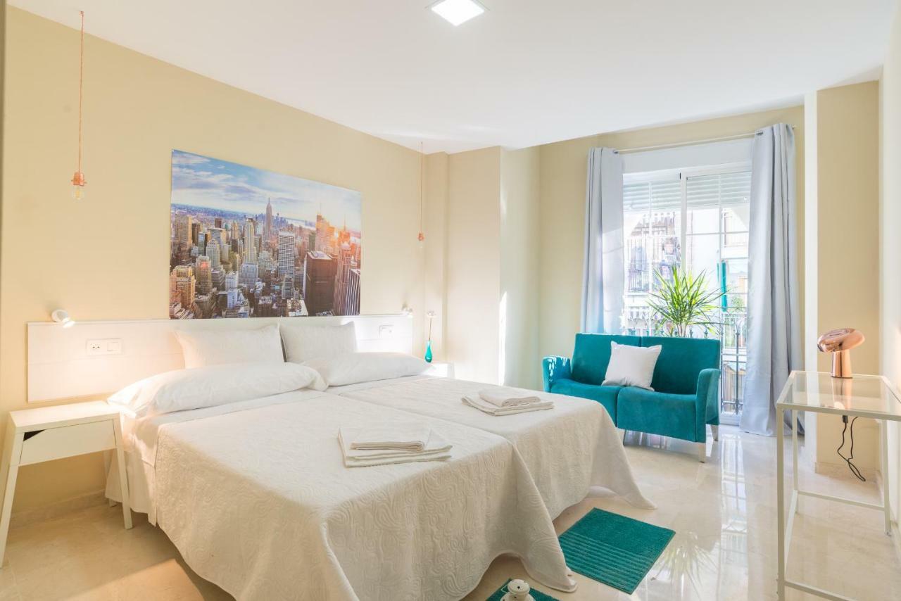 Apartment Gr2-large Groups Apt-walking Distance To Old Town Malaga