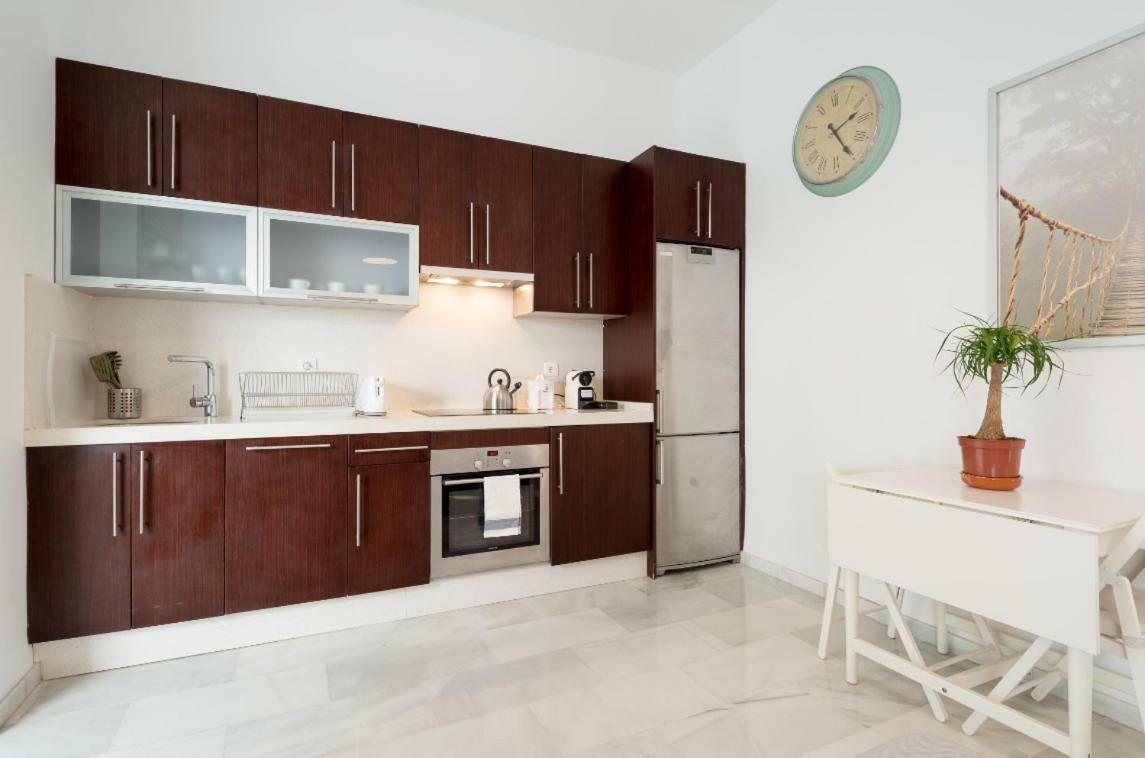 Ml1c-prime Location Marble With Patios Apartment *